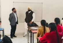 ਸਿੱਖਿਆ ਮੰਤਰੀ ਹਰਜੋਤ ਸਿੰਘ ਬੈਂਸ ਵੱਲੋਂ ਪਟਿਆਲਾ ਦੇ ਸਕੂਲ ਆਫ਼ ਐਮੀਨੈਂਸ ਦਾ ਅਚਨਚੇਤ ਦੌਰਾ, ਬੁਨਿਆਦੀ ਢਾਂਚੇ ਦਾ ਲਿਆ ਜਾਇਜ਼ਾ