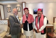 उत्तर भारत की राजनीति में नई सक्रियता: अखिलेश यादव का हिमाचल–पंजाब–हरियाणा दौरा, चंडीगढ़ एयरपोर्ट पर भव्य स्वागत