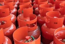 पश्चिम एशिया तनाव का असर हरियाणा तक: अंबाला में कमर्शियल गैस सिलेंडर सप्लाई बाधित, होटल-रेस्तरां कारोबारियों की चिंता बढ़ी