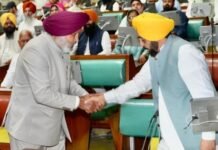 Political Debate Over Women Welfare Scheme Intensifies