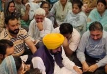 ਮੁੱਖ ਮੰਤਰੀ ਭਗਵੰਤ ਸਿੰਘ ਮਾਨ ਨੇ ਜਗਰਾਉਂ ਪਹੁੰਚ ਕੇ ਮਥੁਰਾ ਪੀੜਤ ਪਰਿਵਾਰਾਂ ਨਾਲ ਦੁੱਖ ਸਾਂਝਾ ਕੀਤਾ, ਸੰਕਟ ਦੀ ਘੜੀ ਵਿੱਚ ਹਰ ਮਦਦ ਦਾ ਭਰੋਸਾ