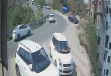 ऊना में दर्दनाक हादसा: खाई में गिरी कार में आग, चार श्रद्धालुओं की मौत की आशंका