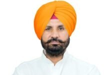 नैतिकता के आधार पर इस्तीफा दें मान: वड़िंग