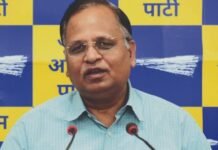 आम आदमी पार्टी के नेता सतेन्द्र जैन गिरफ्तार, दिल्ली में क्लासरूम निर्माण में कथित भ्रष्टाचार का मामला